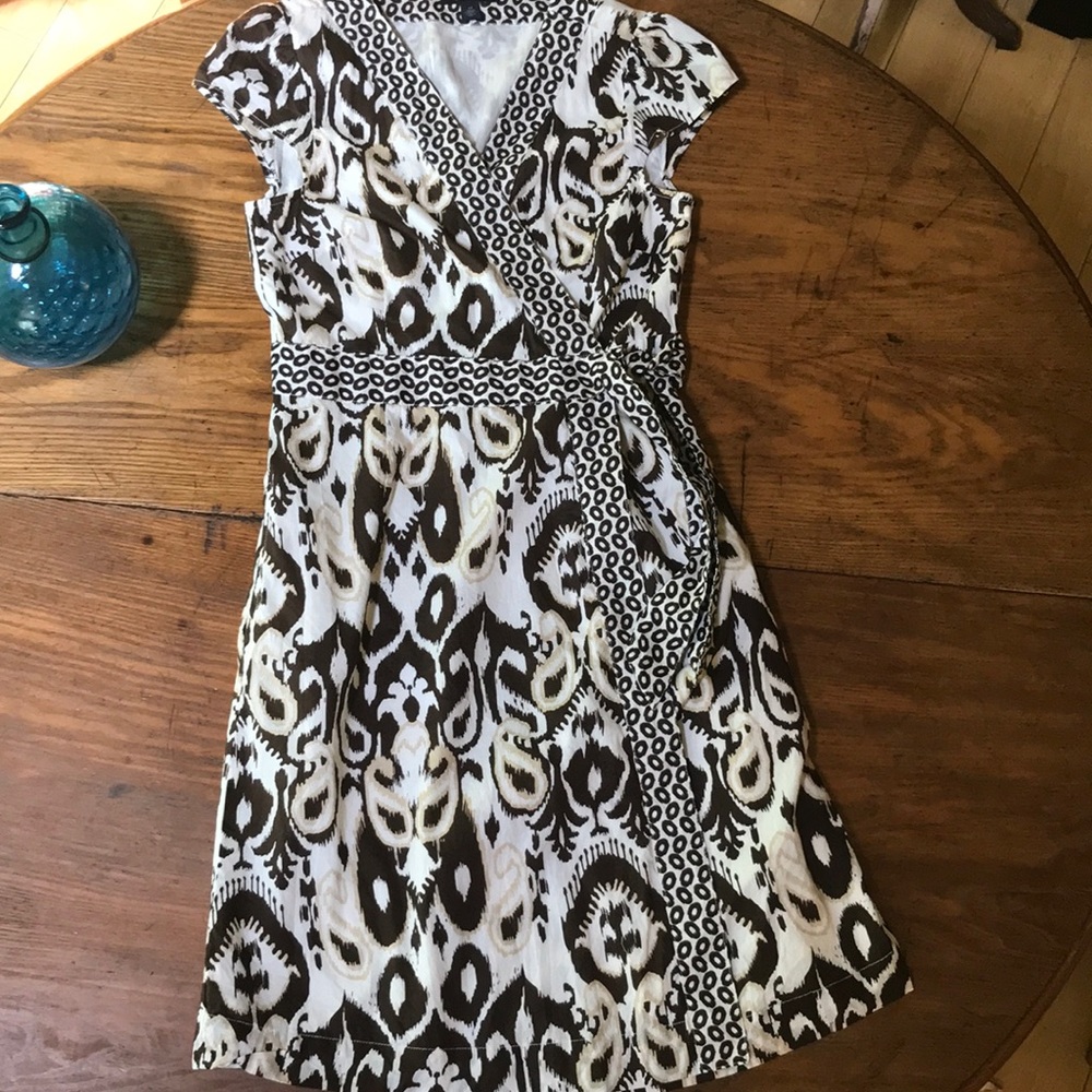 ✨HP✨Tommy Hilfiger wrap around dress😍